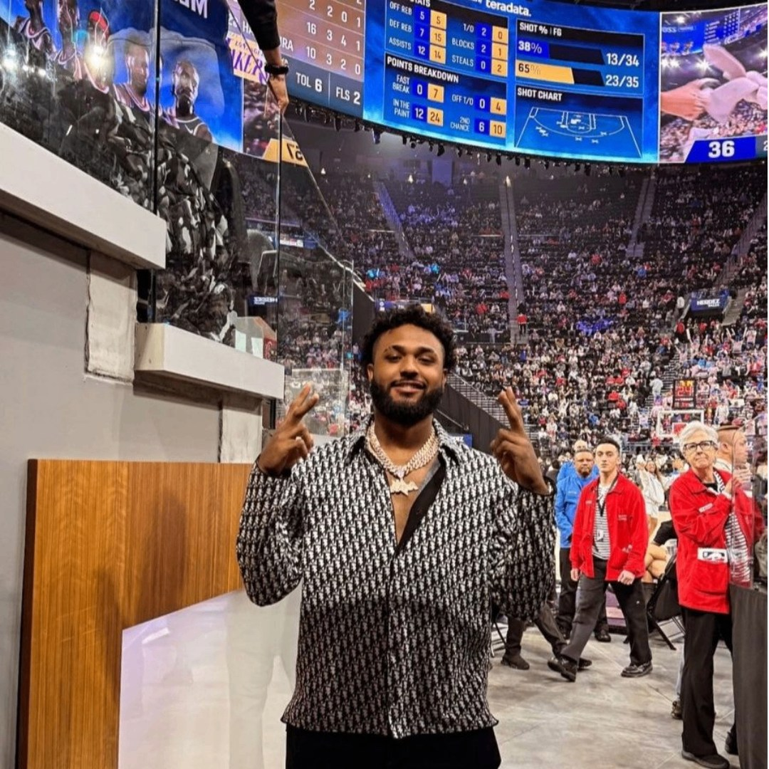 ¡Felicidades! Junior Caminero invitado espacial en un partido de NBA